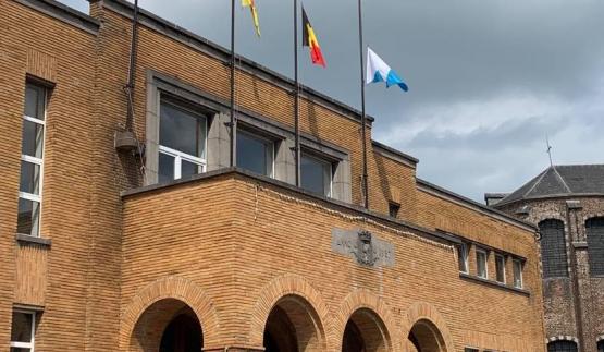 drapeaux en berne